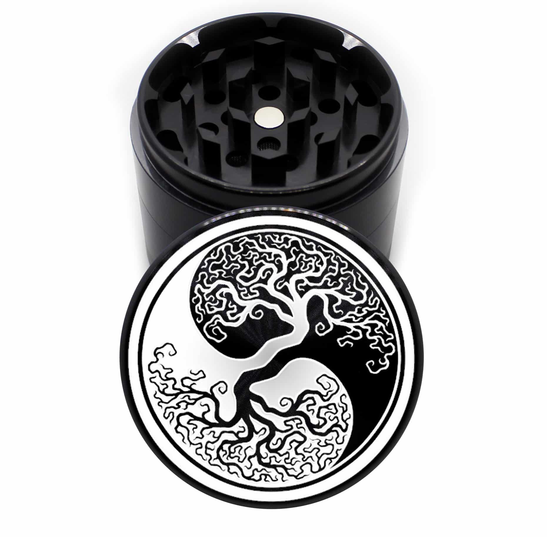 Grinder En Métal (aluminium) - 3 Compartiments Avec Dents Requin - Design Aléatoire (YinYang, Skull, Peace) - Pour Broyer Tabac, Herbes Aromatiques