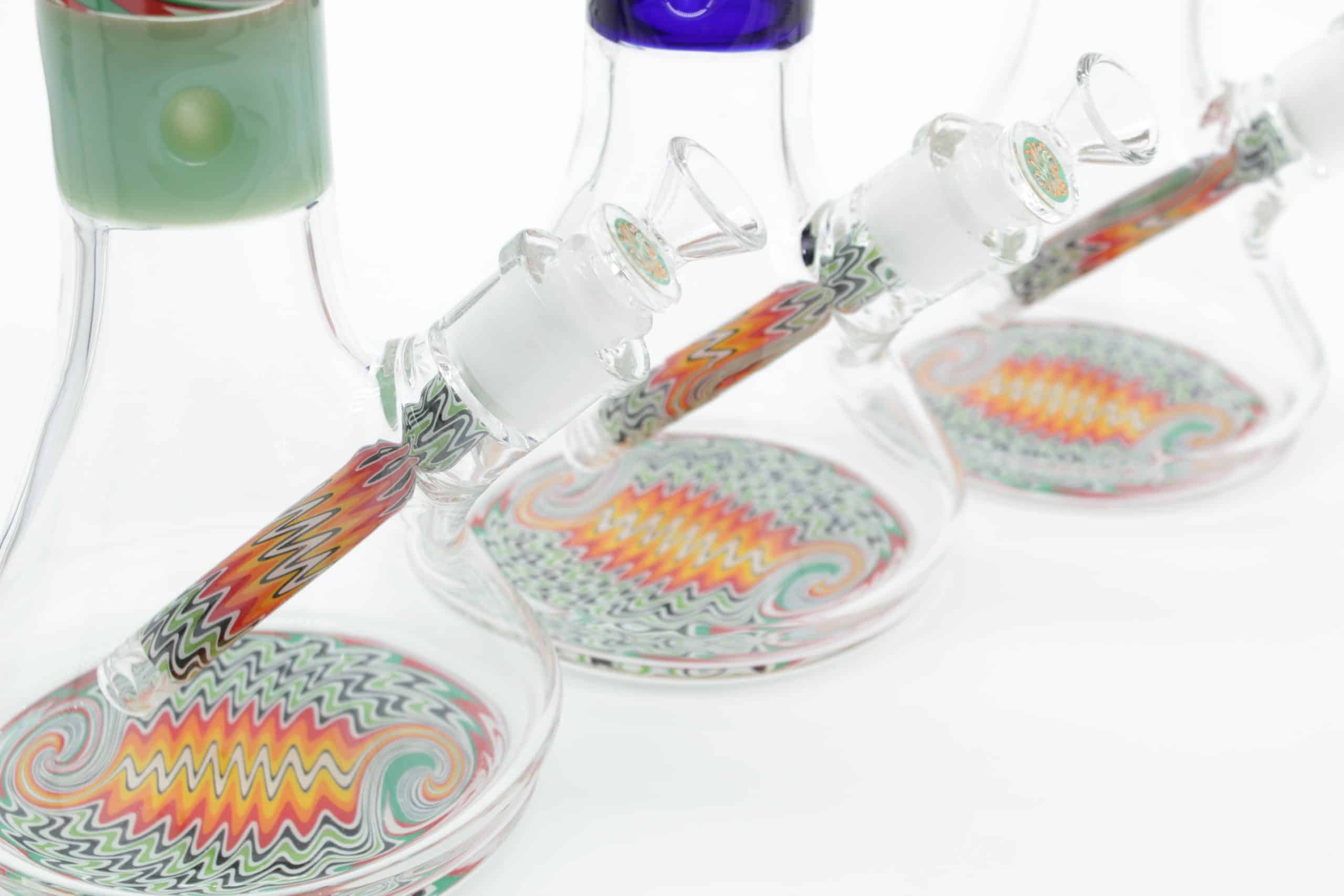 13” Tie-Dye Beaker Bong – Thick Borosilicate Glass with Ice Catcher & Color Downstem - Image 13