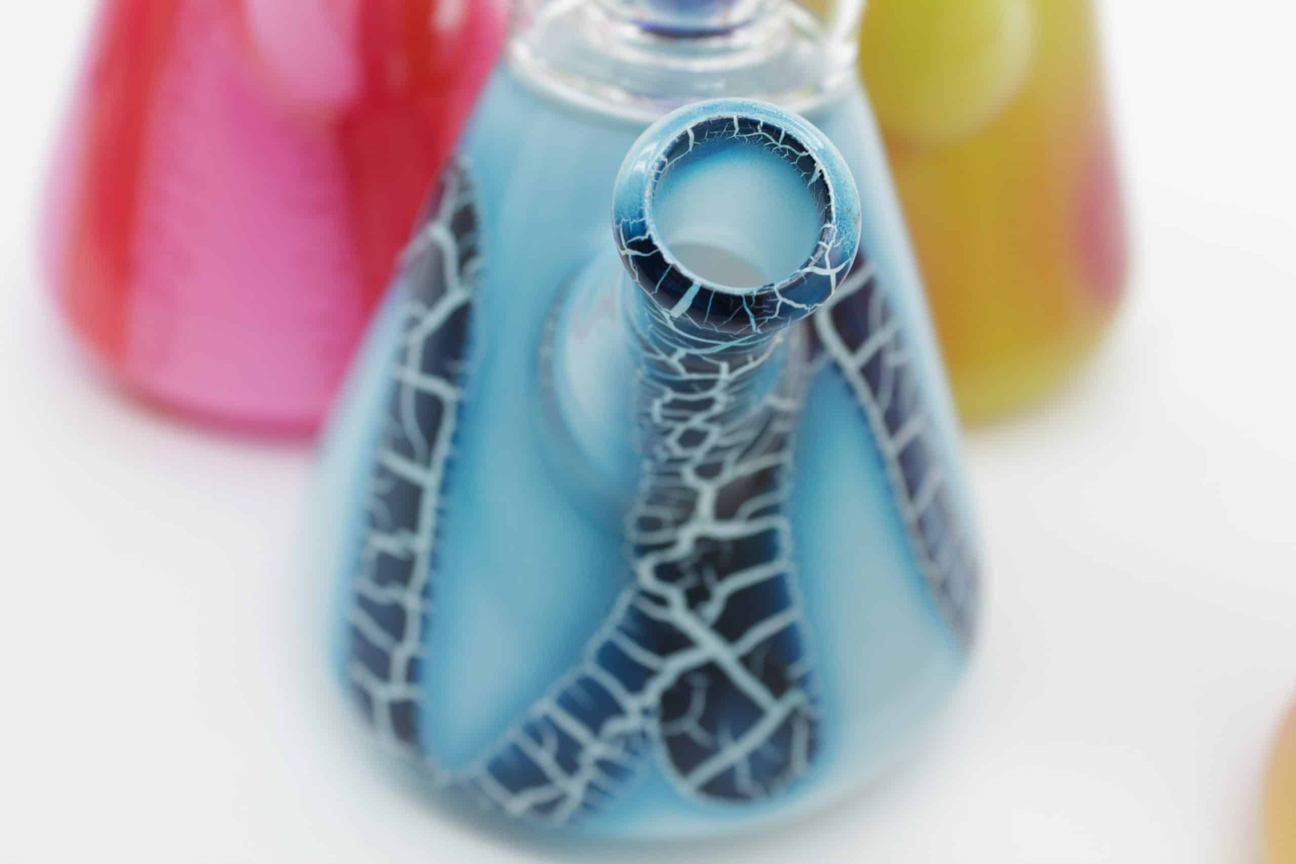 Triple Dome Percolator Beaker Bong – Crackle Glass Design with Fixed Downstem Bowl - Image 18