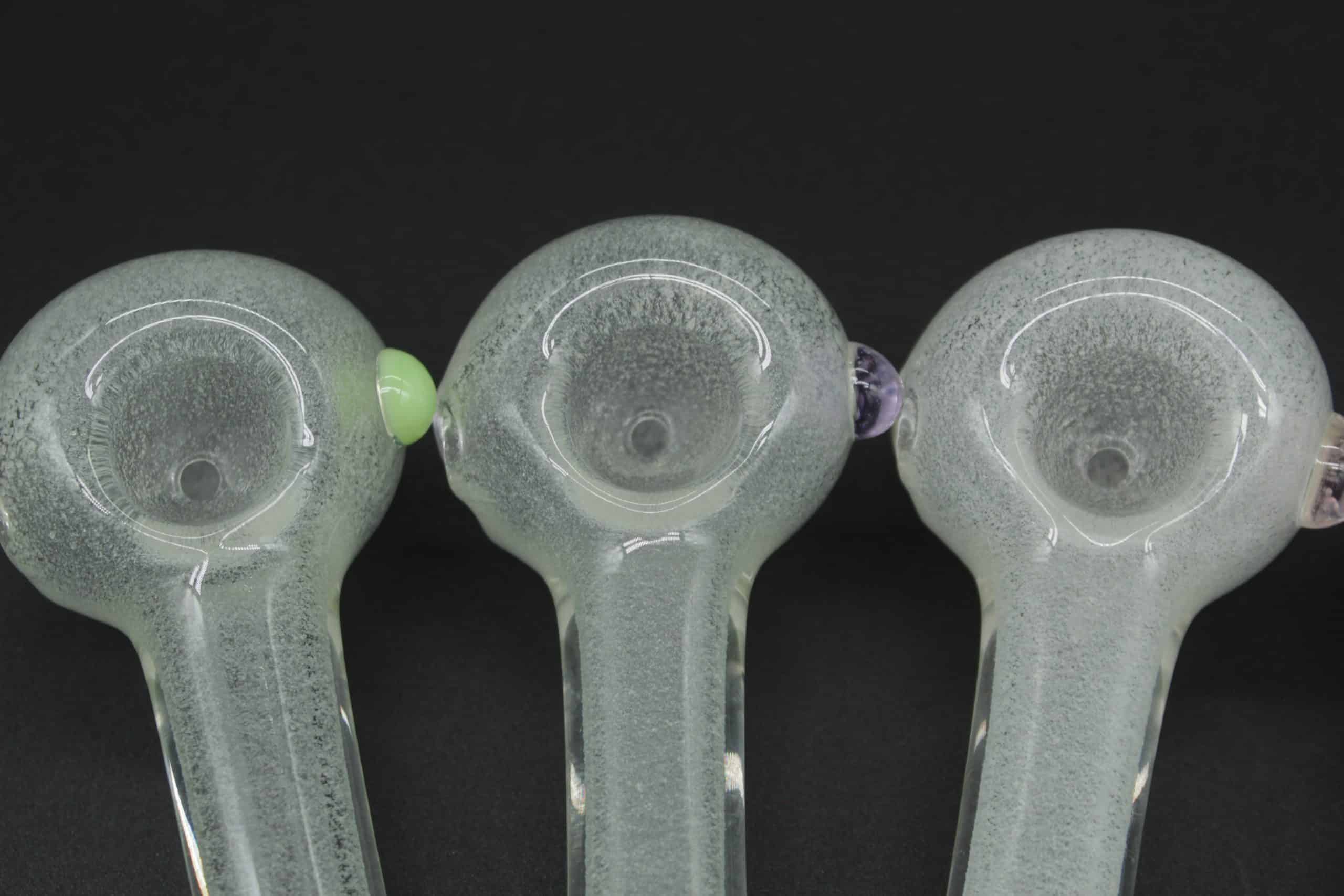 Glow in the Dark Glass Hand Pipe – 4 Inch Borosilicate Spoon Pipe - Image 4