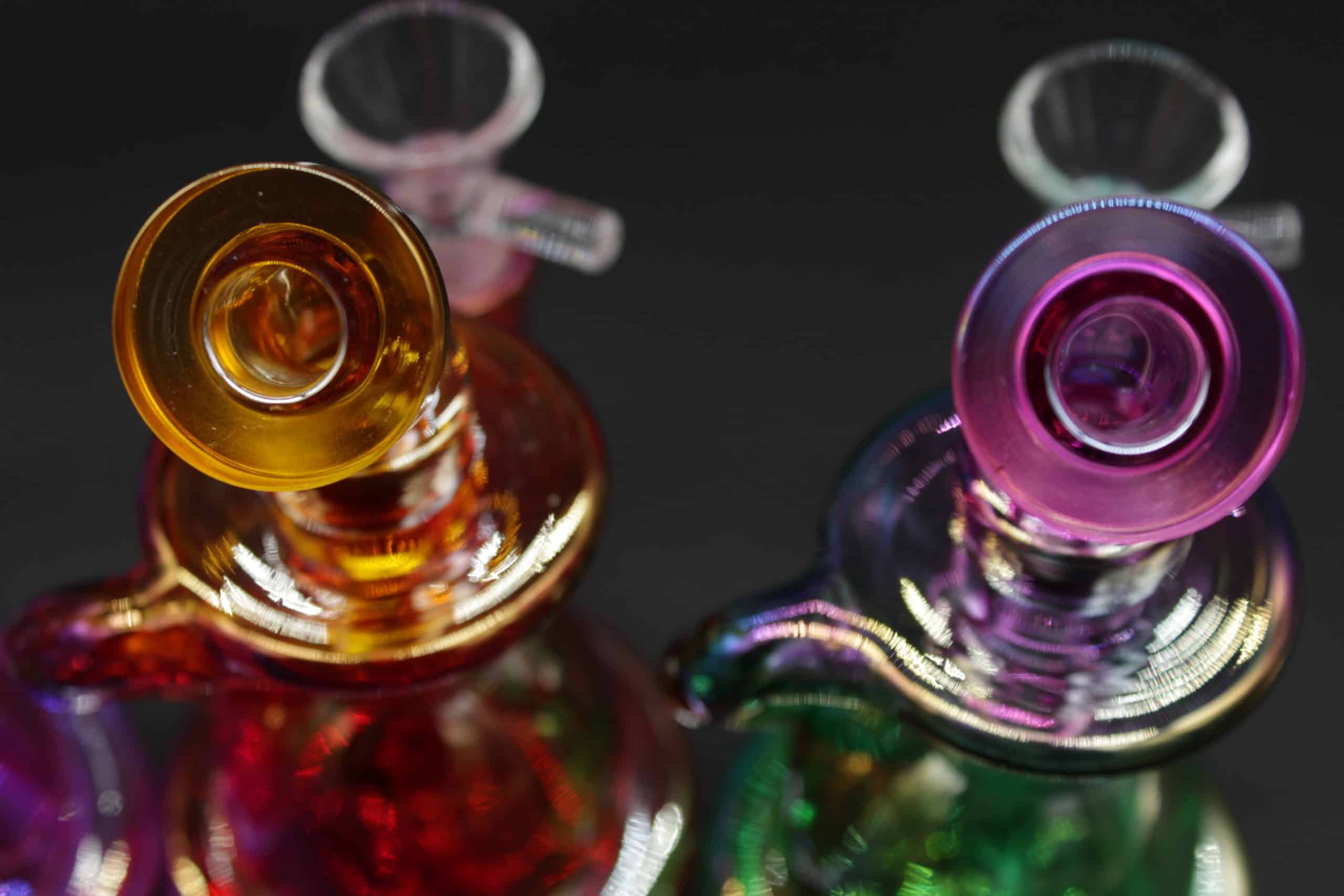 Two-Tone Colorful Small Water Pipe – 5 Inch Borosilicate Glass Bong - Image 12