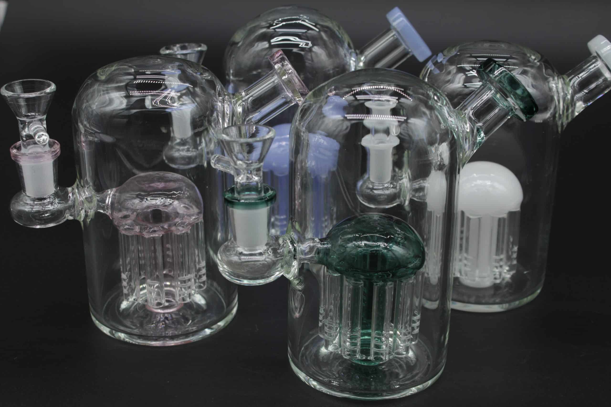 Whimsical Jellyfish Small Water Pipe – 5.5 Inch Borosilicate Glass Bong - Image 3