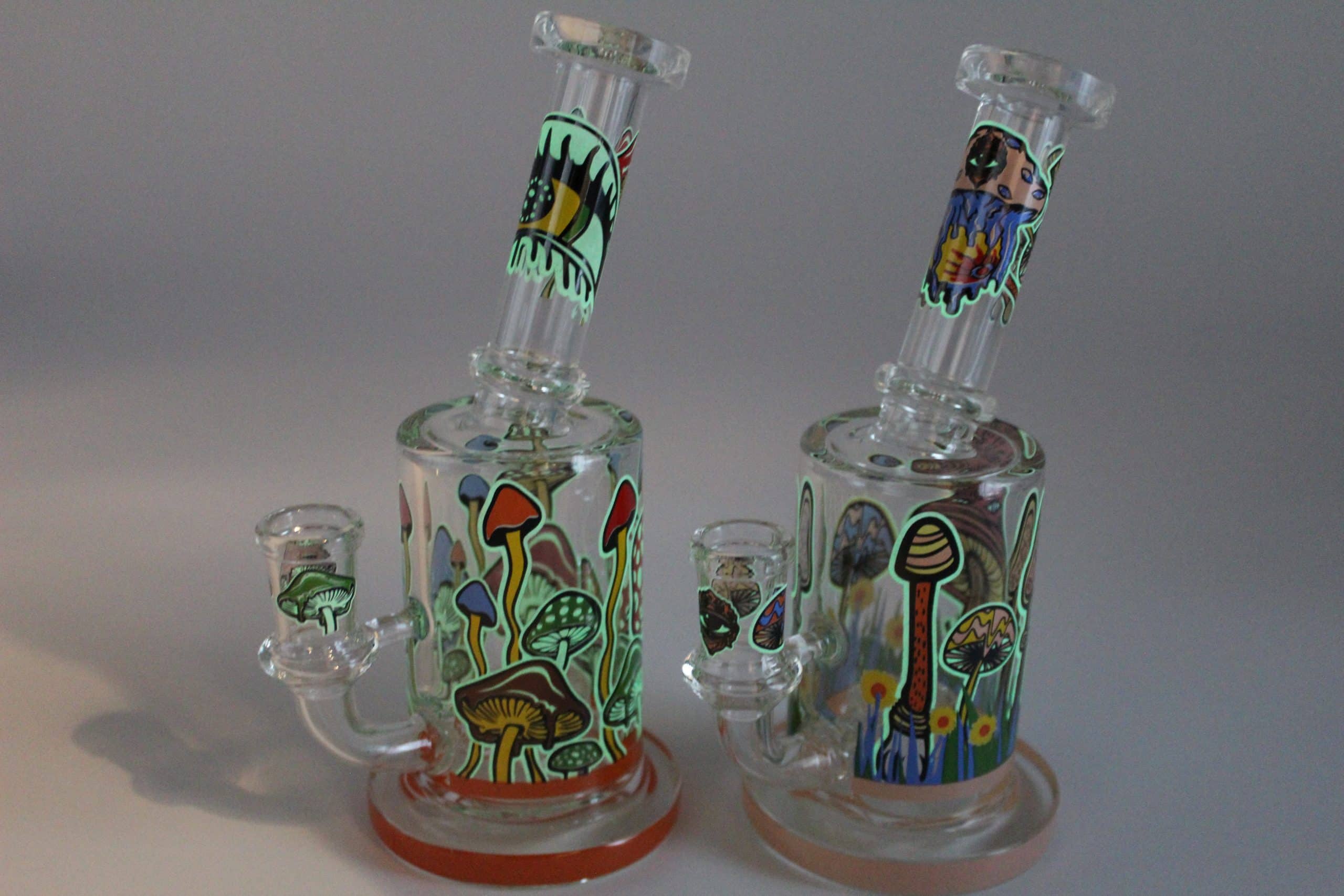 Mushroom Trip Small Dab Rig – 7 Inch Glow in the Dark Perc Glass Rig with Quartz Banger - Image 7