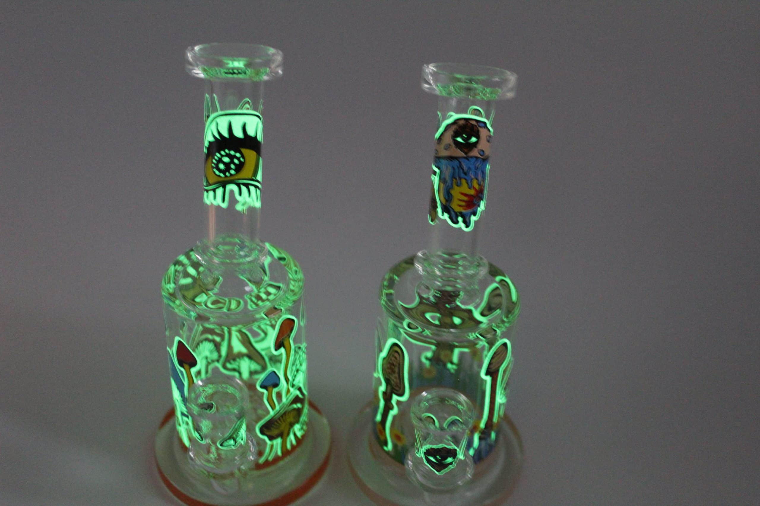 Mushroom Trip Small Dab Rig – 7 Inch Glow in the Dark Perc Glass Rig with Quartz Banger - Image 5